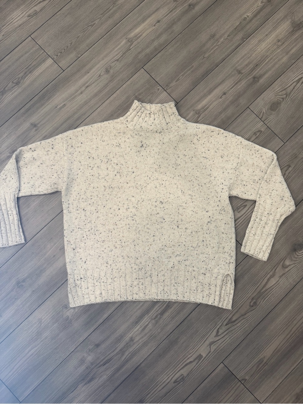 Petal & Pup Cream Speckled Turtleneck Sweater Size Small/Medium